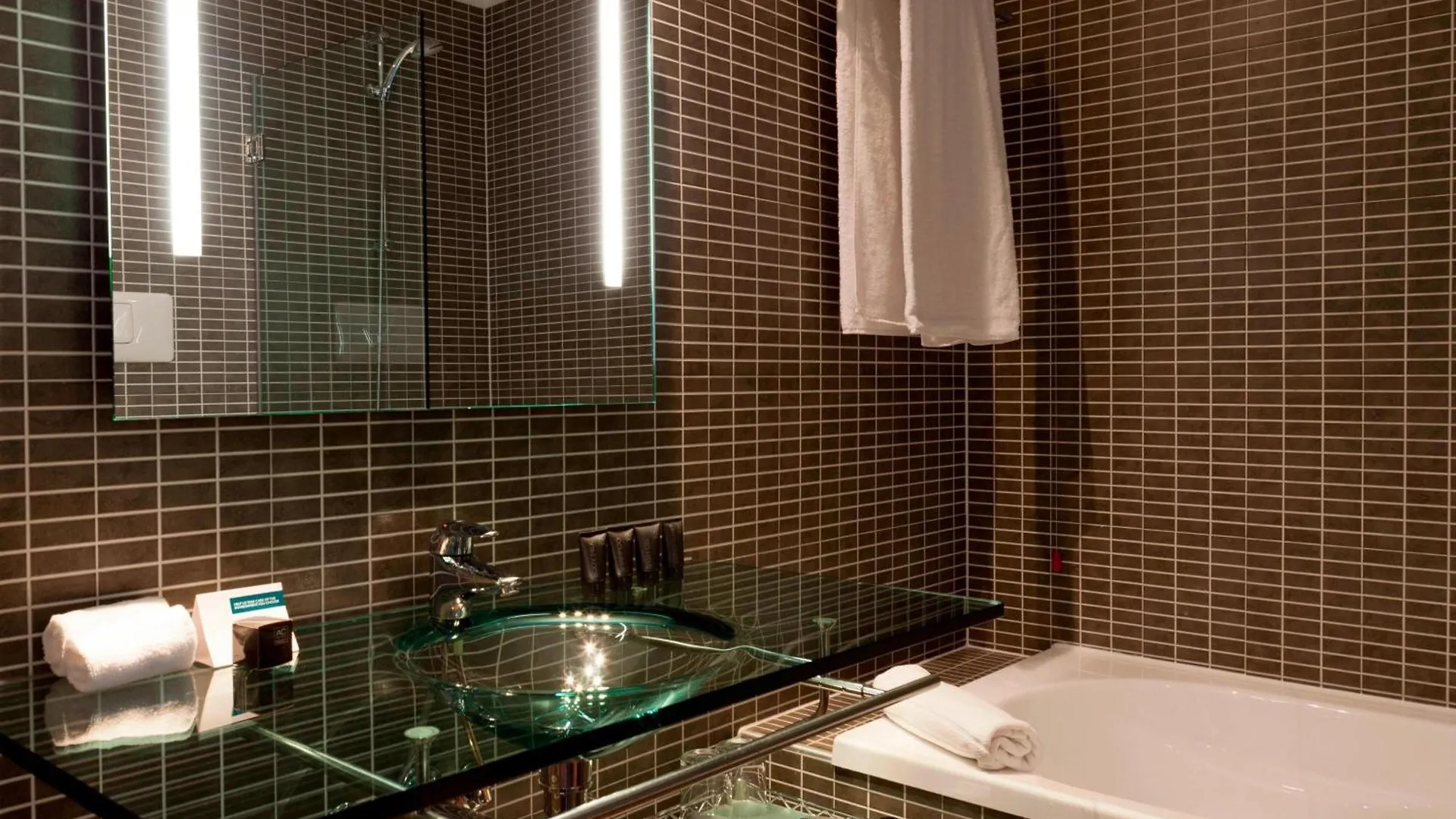 Ac Hotel Brescia By Marriott